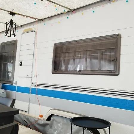 Campsite Jasta - Przyczepa Do Wynajecia - 5 Minut Od Zatoki, Na Dradze, Flowcamp